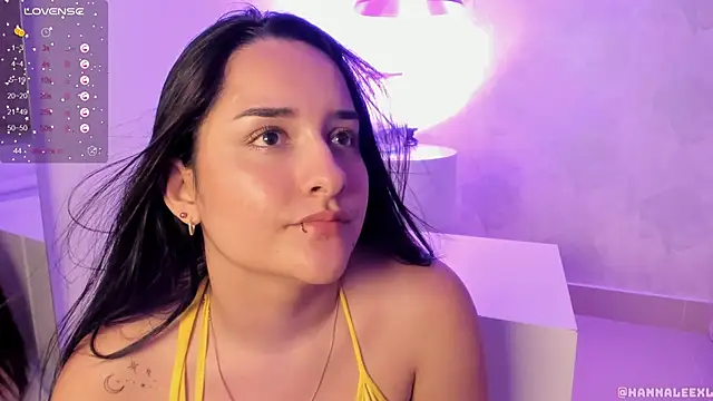 Snapshot of hanna_lee02 chatting on January 27, 2025, 6:09 pm hanna lee02 online show from January 27, 2025, 6:09 pm