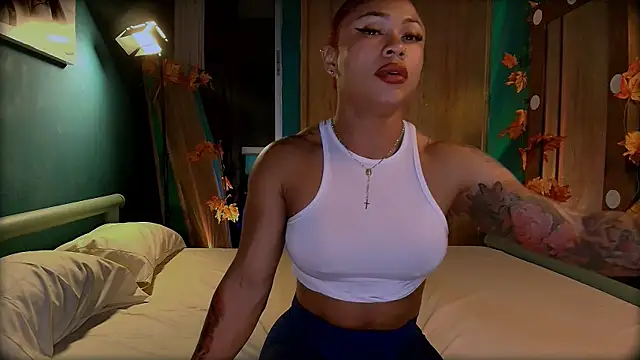 Snapshot of HeidiCox chatting on February 14, 2025, 2:18 am HeidiCox online show from February 14, 2025, 2:18 am