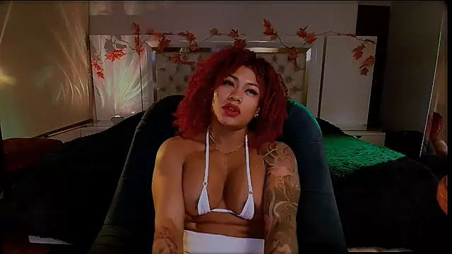 Snapshot of HeidiCox chatting on September 26, 2025, 2:48 am HeidiCox online show from September 26, 2025, 2:48 am