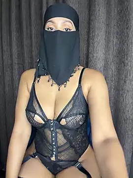 YourThirstySlut online show from May 4, 2026, 8:27 pm