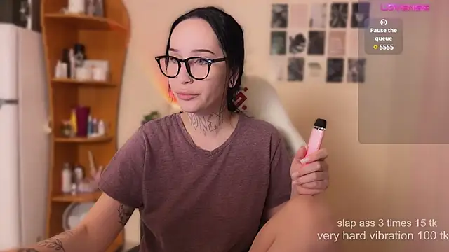 Snapshot of AnastasiaSun chatting on February 12, 2025, 4:44 pm AnastasiaSun online show from February 12, 2025, 4:44 pm