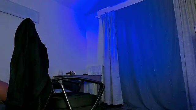 juliusmasters online show from March 4, 2025, 2:17 am