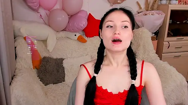 Snapshot of LisaMooore chatting on February 6, 2026, 7:39 pm LisaMooore online show from February 6, 2026, 7:39 pm