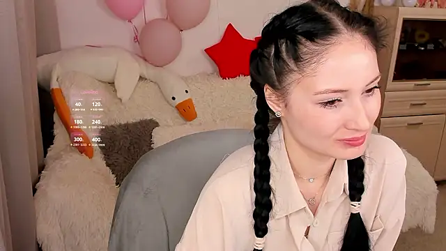 Snapshot of LisaMooore chatting on February 24, 2026, 3:32 pm LisaMooore online show from February 24, 2026, 3:32 pm