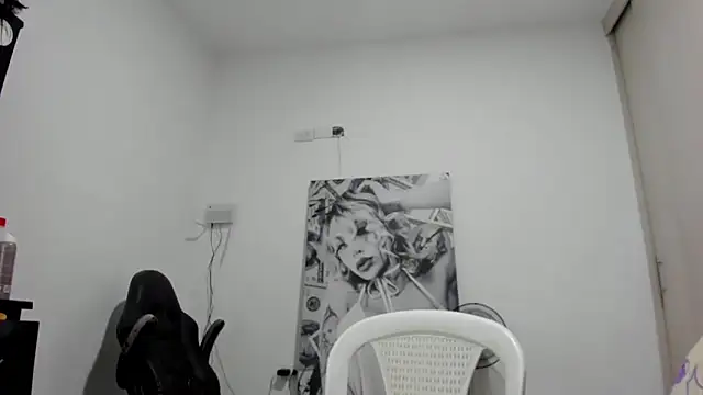  juliana star  online show from October 20, 2025, 5:08 am