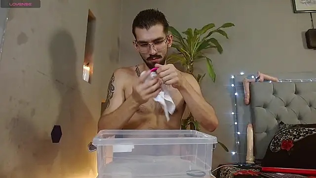 Mr WhiteCock online show from March 3, 2025, 10:31 pm