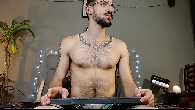 Mr WhiteCock online show from March 12, 2025, 10:28 pm