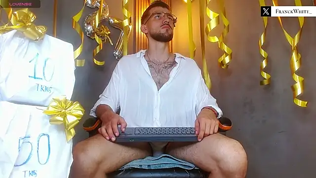 Mr WhiteCock online show from July 3, 2026, 2:51 am