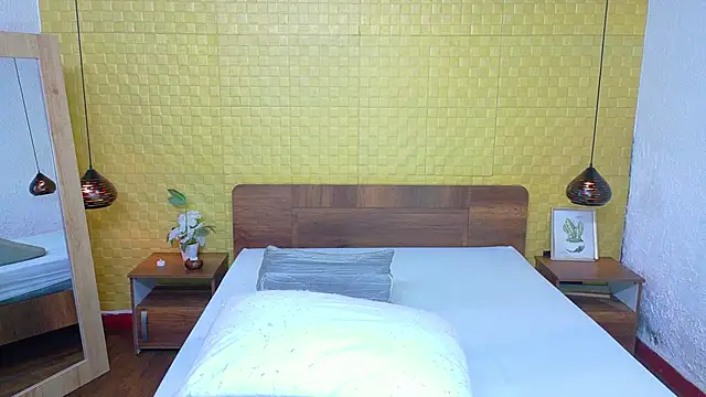 Snapshot of Squirter_pussybomb chatting on December 13, 2024, 4:00 am Squirter pussybomb online show from December 13, 2024, 4:00 am