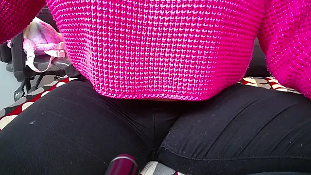 dayadubey  online show from September 10, 2025, 10:04 am