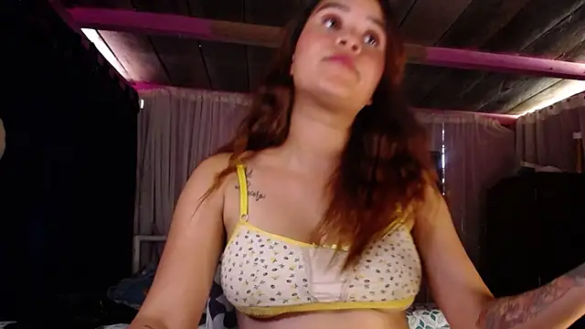 Snapshot of ZoeKuipers13 chatting on January 10, 2025, 8:26 pm ZoeKuipers13 online show from January 10, 2025, 8:26 pm