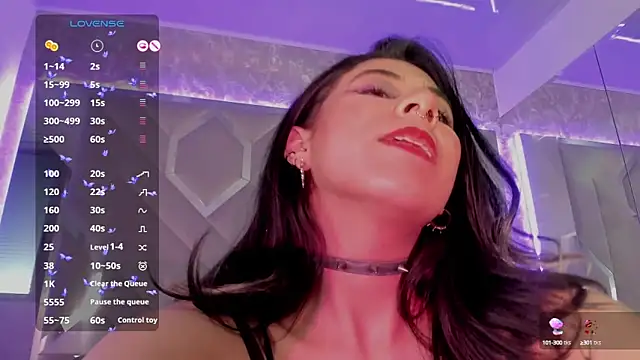 Snapshot of Sara_Foxx1 chatting on January 31, 2025, 4:47 am Sara Foxx1 online show from January 31, 2025, 4:47 am