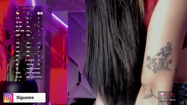 Snapshot of Sara_Foxx1 chatting on December 3, 2025, 9:13 pm Sara Foxx1 online show from December 3, 2025, 9:13 pm