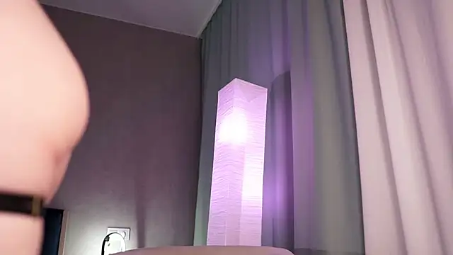 NinaMint online show from January 18, 2025, 5:48 pm