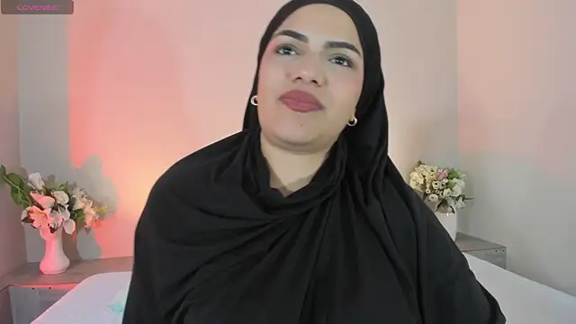 Snapshot of Umarani_ chatting on May 19, 2026, 6:36 pm Umarani online show from May 19, 2026, 6:36 pm