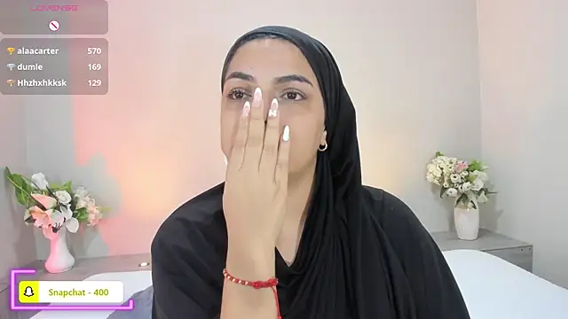 Snapshot of Umarani_ chatting on May 20, 2026, 11:44 pm Umarani online show from May 20, 2026, 11:44 pm