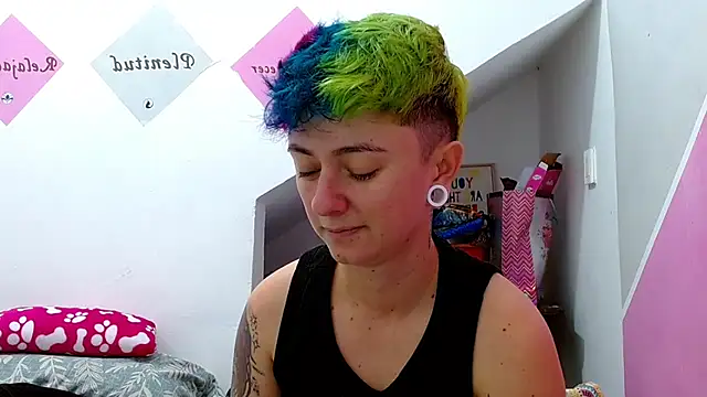 tomboyblue online show from October 9, 2025, 4:38 pm