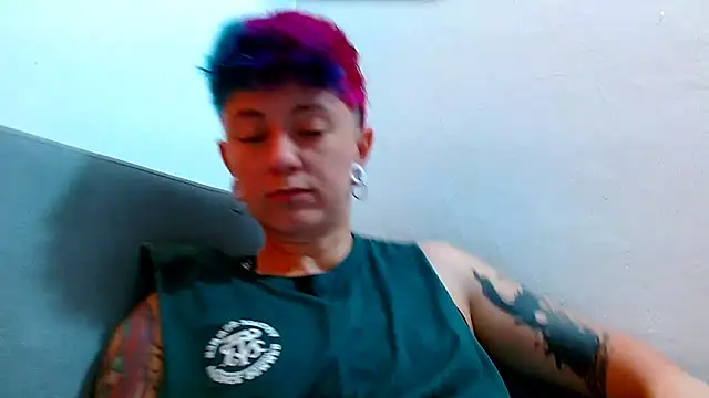 Snapshot of tomboyblue chatting on June 30, 2026, 3:02 pm tomboyblue online show from June 30, 2026, 3:02 pm
