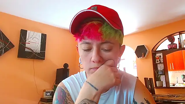 Snapshot of tomboyblue chatting on July 13, 2026, 8:44 pm tomboyblue online show from July 13, 2026, 8:44 pm
