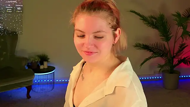 Snapshot of Lisa_Adam chatting on June 14, 2026, 6:10 pm Lisa Adam online show from June 14, 2026, 6:10 pm