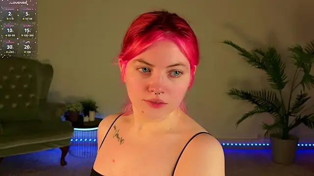 Snapshot of Lisa_Adam chatting on June 19, 2026, 6:12 pm Lisa Adam online show from June 19, 2026, 6:12 pm