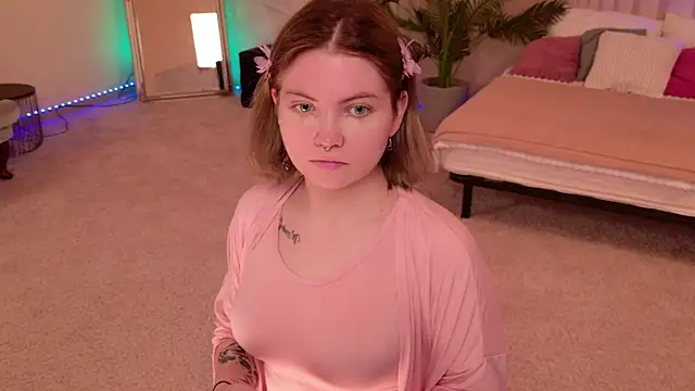 Snapshot of Lisa_Adam chatting on July 29, 2026, 6:17 pm Lisa Adam online show from July 29, 2026, 6:17 pm