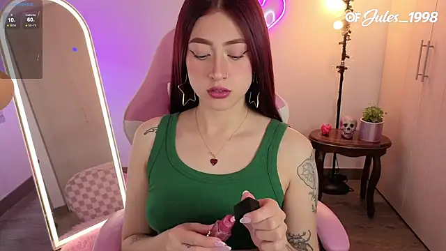 violet ch online show from April 25, 2026, 7:44 pm
