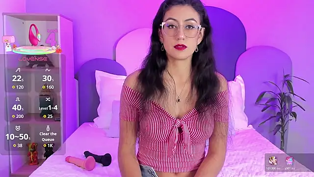 SophieGomez22 online show from December 20, 2025, 11:28 am