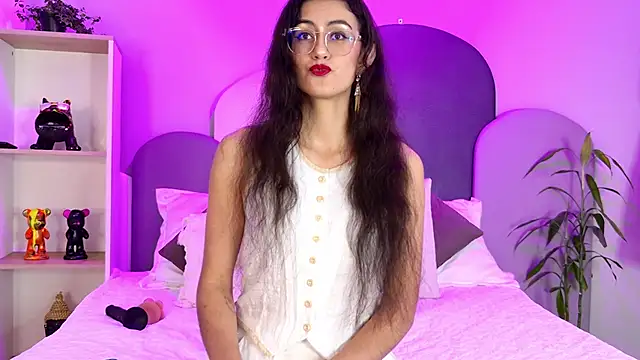 Snapshot of SophieGomez22 chatting on May 2, 2026, 11:15 am SophieGomez22 online show from May 2, 2026, 11:15 am