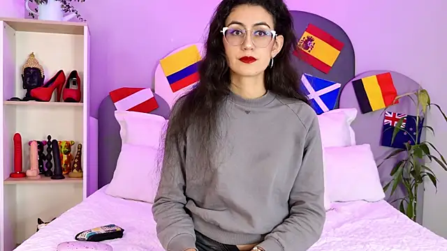 SophieGomez22 online show from July 17, 2026, 11:28 am