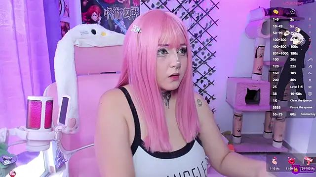 MaddyFooxx online show from June 13, 2026, 10:08 pm