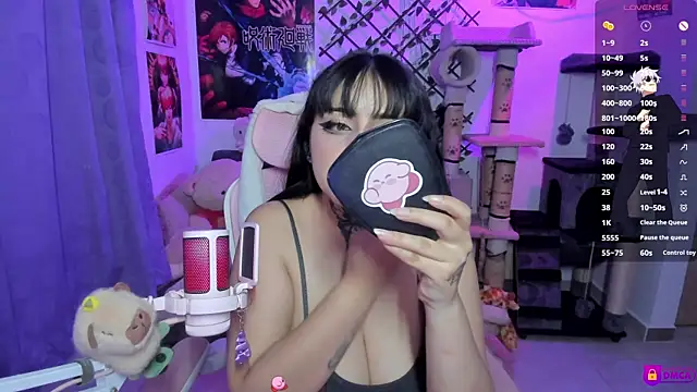 MaddyFooxx online show from July 28, 2026, 12:51 am