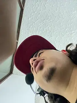 DanielGomez9 online show from February 16, 2026, 8:16 pm