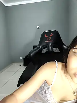 Livia Diaz online show from April 22, 2026, 11:28 pm