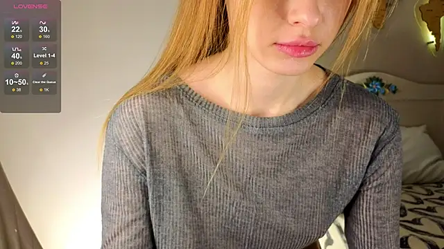 Snapshot of TaraSims chatting on December 2, 2024, 2:20 am TaraSims online show from December 2, 2024, 2:20 am