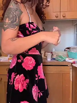 Strawberry queen91 online show from October 16, 2025, 3:46 pm