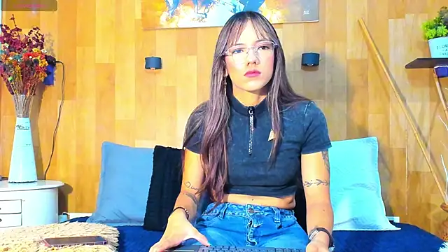 Snapshot of marianaa90 chatting on May 7, 2026, 12:54 pm marianaa90 online show from May 7, 2026, 12:54 pm