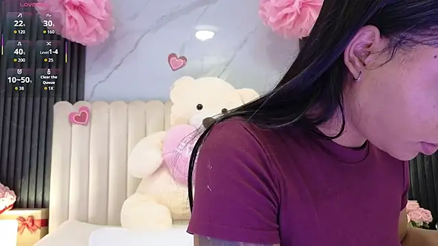Madiee Rhea online show from April 24, 2026, 7:38 pm