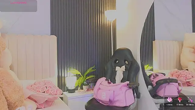 Madiee Rhea online show from May 30, 2026, 7:44 pm