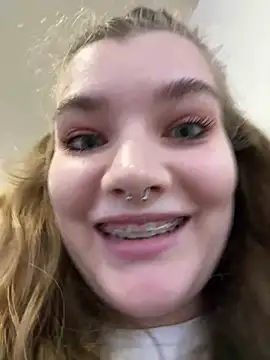 Snapshot of Holy_Tereza chatting on December 6, 2024, 3:44 pm Holy Tereza online show from December 6, 2024, 3:44 pm