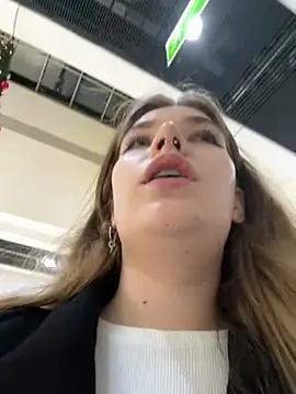 Snapshot of Holy_Tereza chatting on December 18, 2024, 3:00 pm Holy Tereza online show from December 18, 2024, 3:00 pm