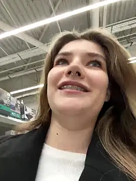 Snapshot of Holy_Tereza chatting on January 8, 2025, 3:28 pm Holy Tereza online show from January 8, 2025, 3:28 pm