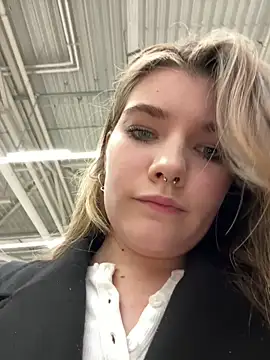 Snapshot of Holy_Tereza chatting on January 25, 2025, 3:20 pm Holy Tereza online show from January 25, 2025, 3:20 pm