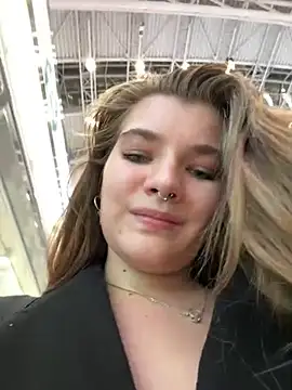 Snapshot of Holy_Tereza chatting on March 11, 2025, 6:30 pm Holy Tereza online show from March 11, 2025, 6:30 pm