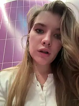 Snapshot of Holy_Tereza chatting on March 15, 2025, 5:59 pm Holy Tereza online show from March 15, 2025, 5:59 pm