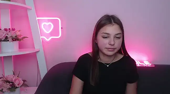 MilanaAngelAs online show from February 14, 2025, 11:10 am