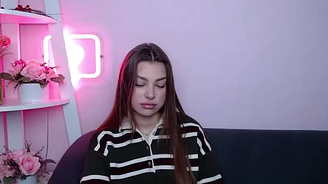 MilanaAngelAs online show from April 24, 2026, 4:37 am