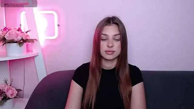 MilanaAngelAs online show from June 20, 2026, 4:48 am