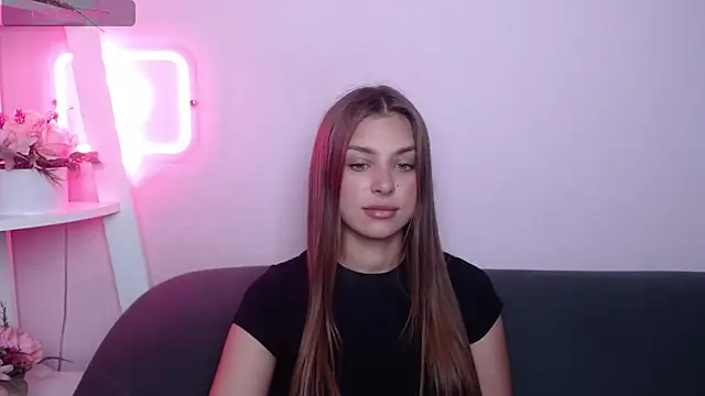 MilanaAngelAs online show from July 20, 2026, 4:49 am