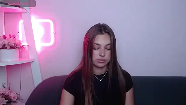 MilanaAngelAs online show from July 31, 2026, 4:34 am